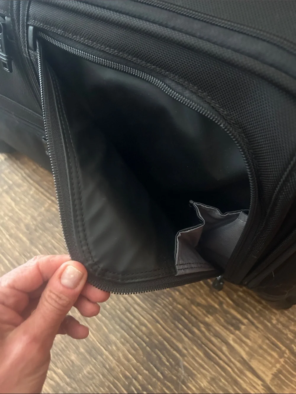 Tumi Black Alpha 2 Garment 4 wheel Carry-On